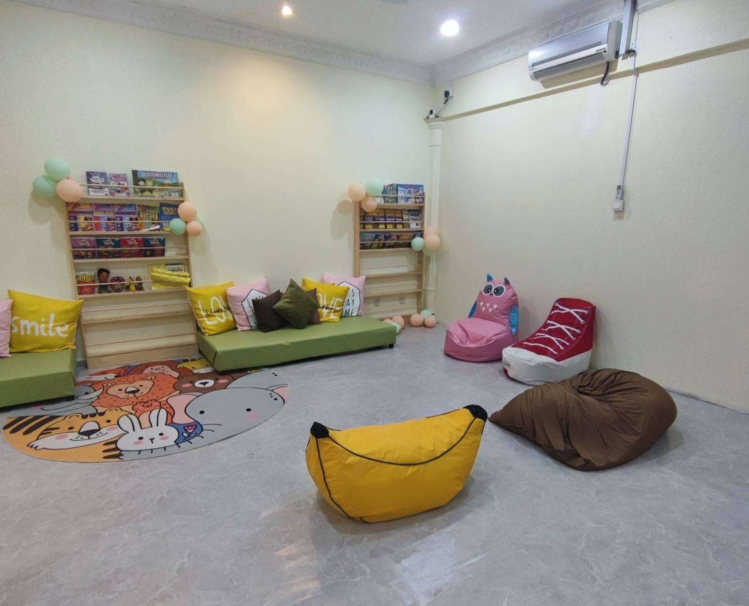 AfterSekolah interior